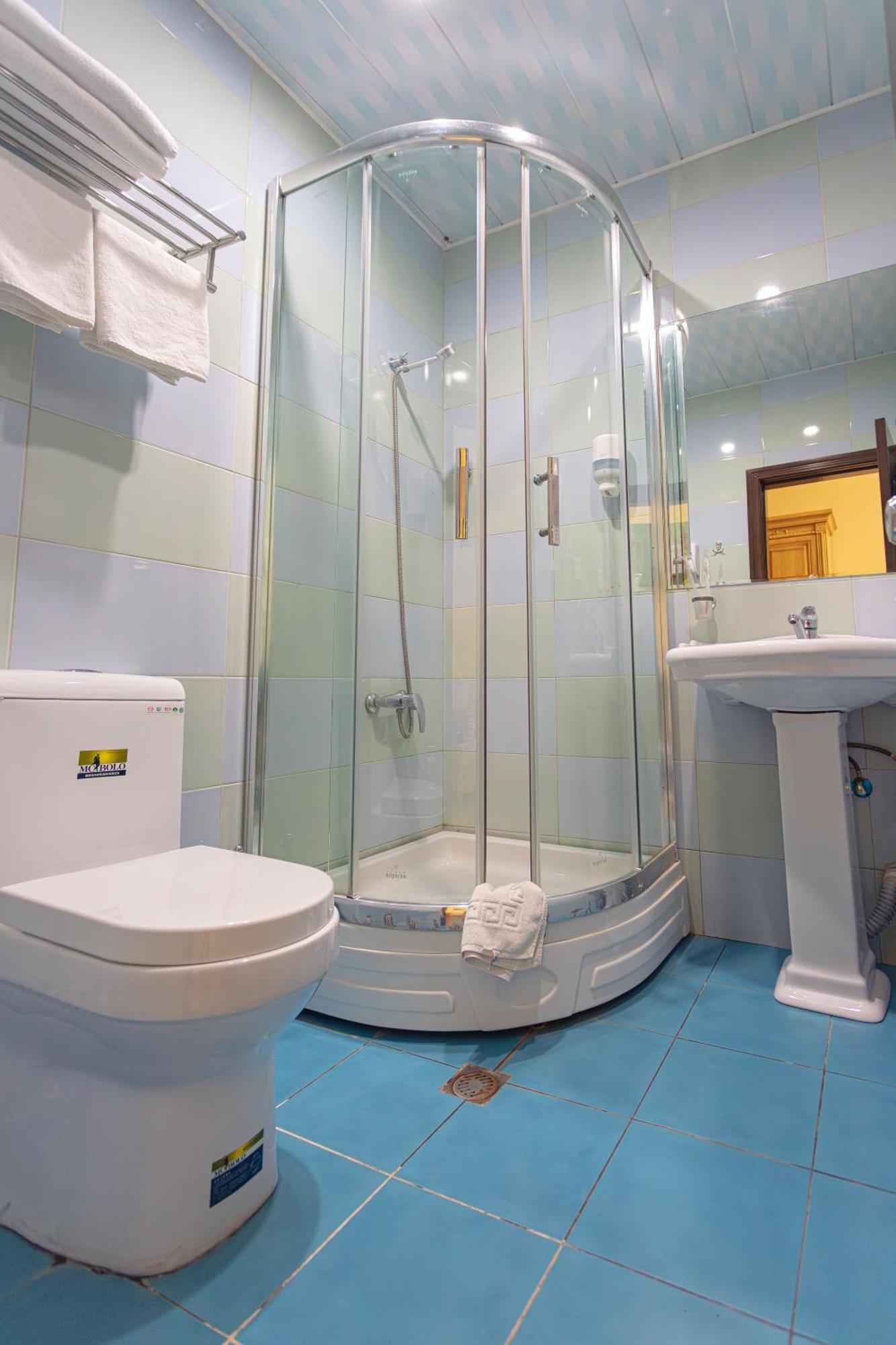 Chabiant Guesthouse Chateau Monolit Ikinci Yeniyol Exteriör bild